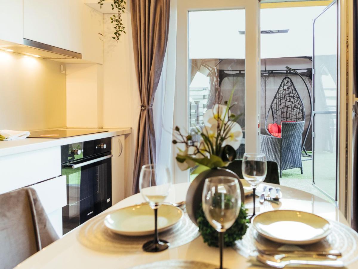 Cozy Special Pallady Apartament With Garden & Courtyard Bukarest Exterior foto