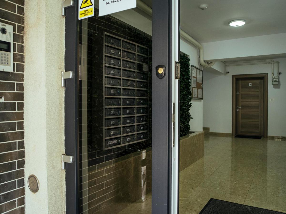 Cozy Special Pallady Apartament With Garden & Courtyard Bukarest Exterior foto