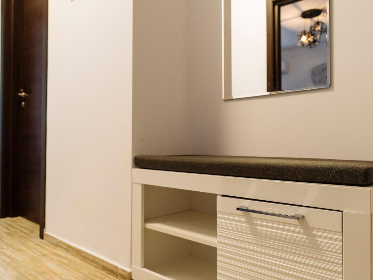 Cozy Special Pallady Apartament With Garden & Courtyard Bukarest Exterior foto