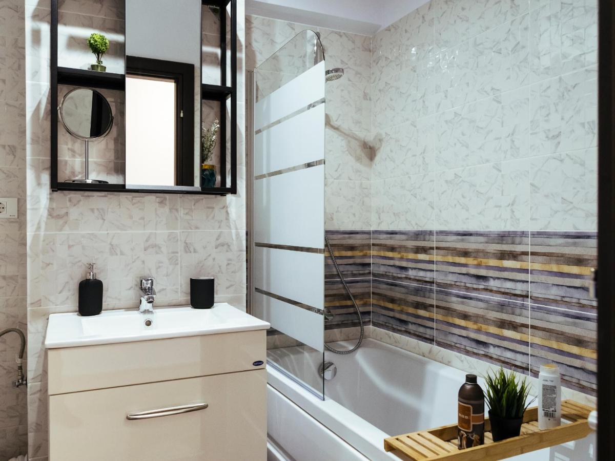 Cozy Special Pallady Apartament With Garden & Courtyard Bukarest Exterior foto